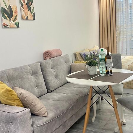 Pirosmani 18D, 12 Floor Apartman Batumi Kültér fotó