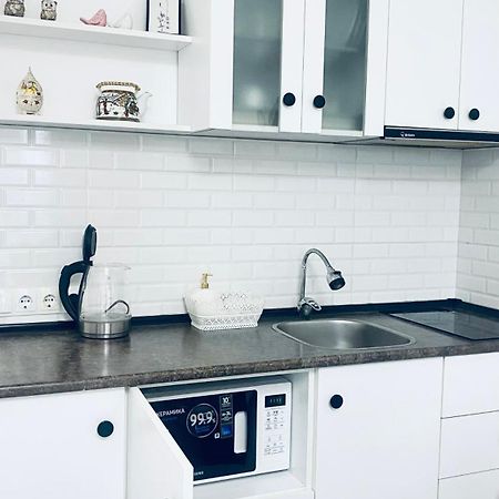 Pirosmani 18D, 12 Floor Apartman Batumi Kültér fotó